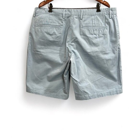 Gap Khakis Chino Shorts Men 40 Light Blue Mid Rise 100% Cotton Casual Preppy - Picture 2 of 12